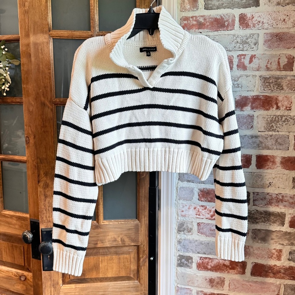 Kendall & Kylie Sweater Women Ivory Black Striped Cropped Mock Neck Coastal M